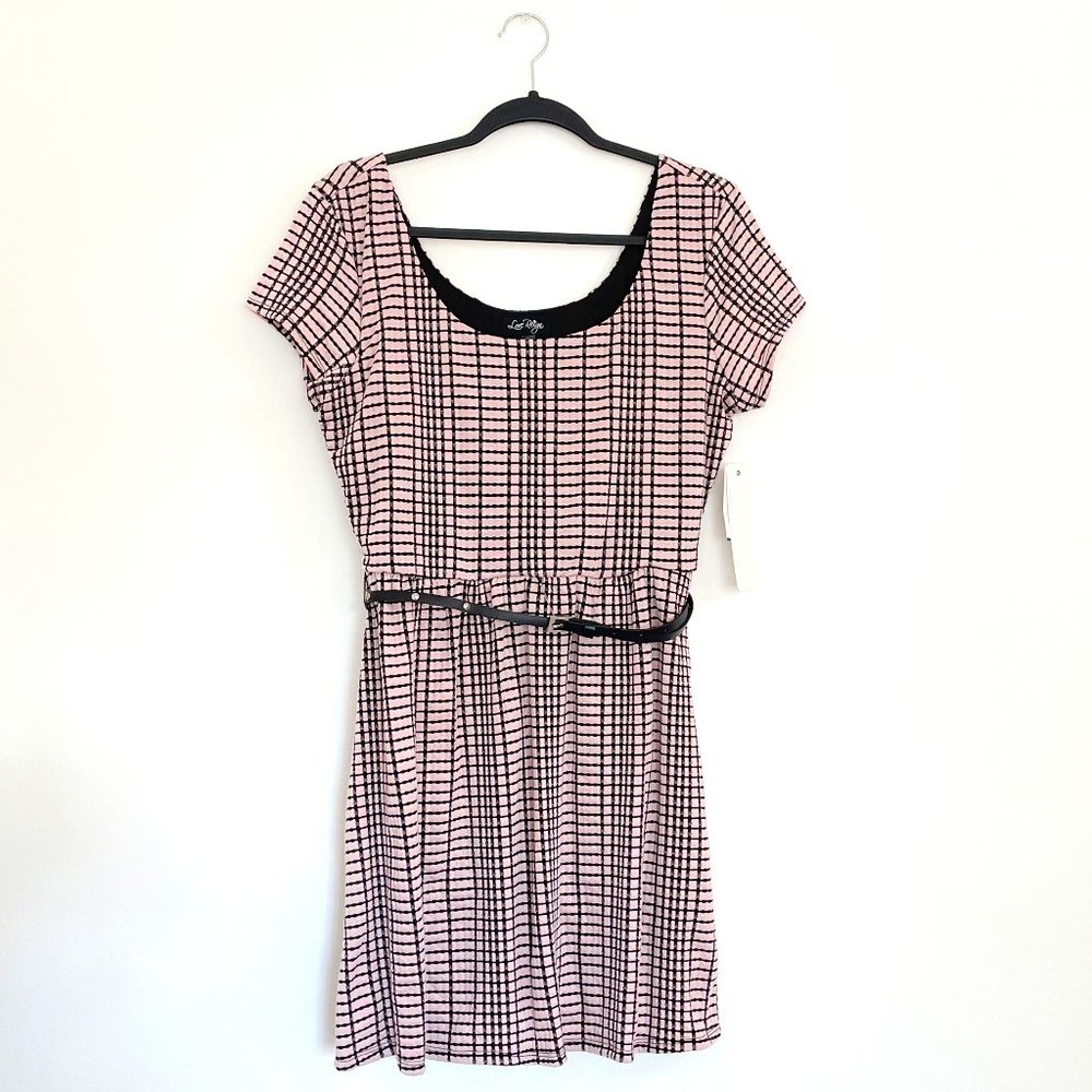 NWT Love Reign Short Sleeve Dress